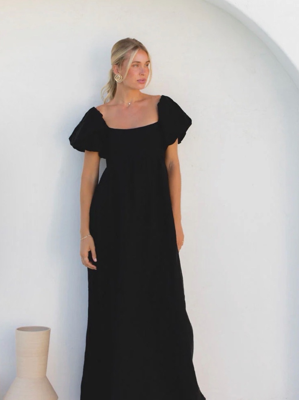 Solaí The Label Black Puff-Sleeve Maxi Dress